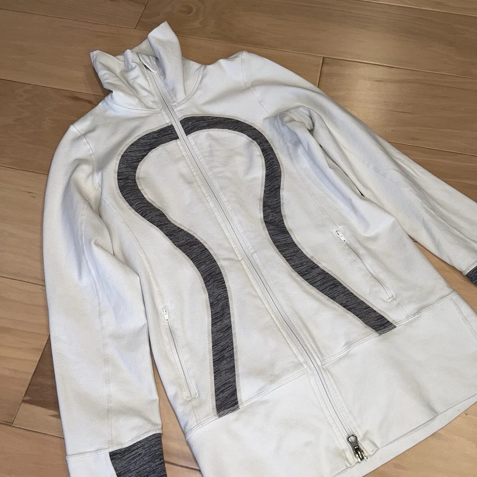 Chaqueta Lululemon Blanca Define Cuello Simulado Manga Larga Para Mujer 6 Foto 2 de 4