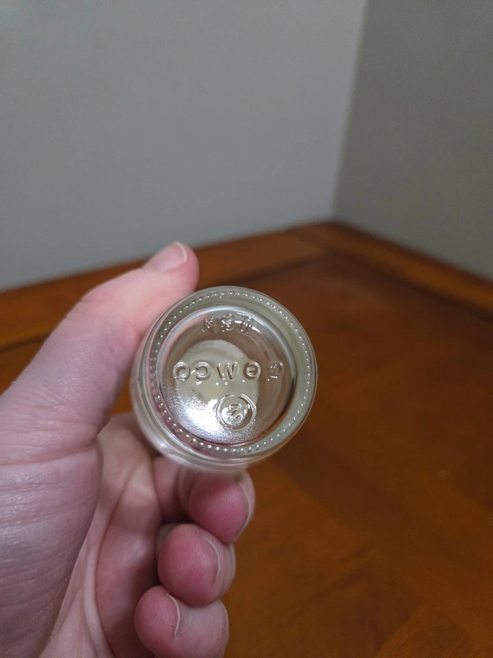 Glassware Sugar Shaker & Plastic Lid Shadow Iris (Corelle) - Image 4 of 4