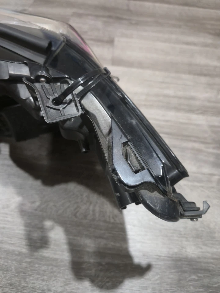 Faro LED OEM 2018-2021 lado derecho del pasajero Toyota Camry LE SE - 8111033D40 Foto 4 de 4