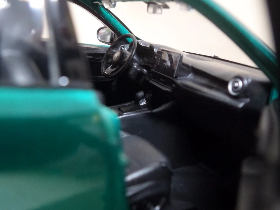 ALFA-ROMEO TONALE 2023 VERDE GREEN MET. BURAGO 1/24 - Immagine 3 di 4