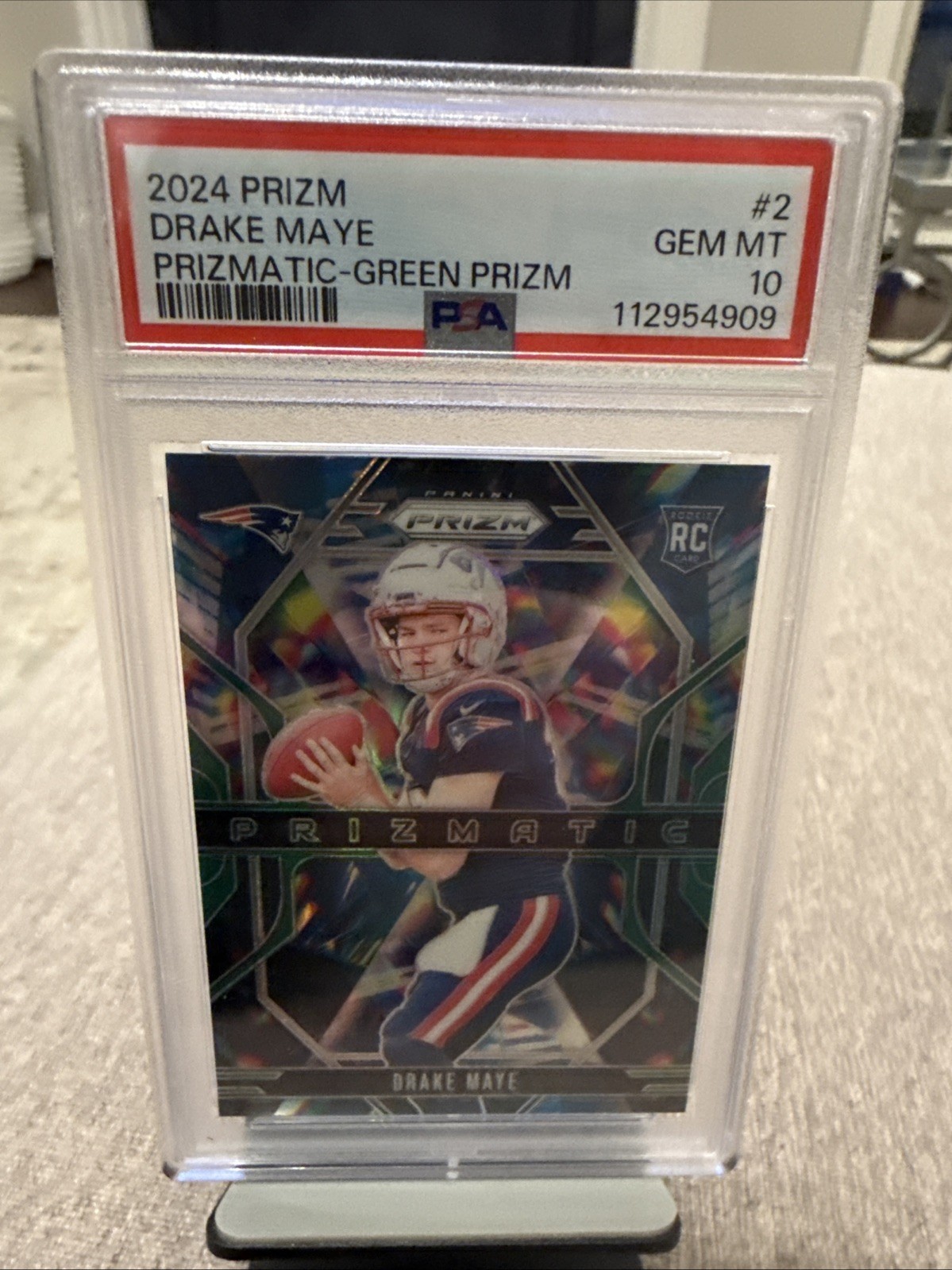 2024 Panini Prizm - Prizmatic Drake Maye #2 Green Prizm (RC) PSA 10