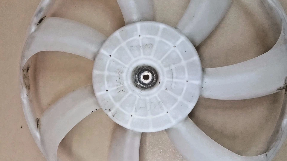 2013 2014 2015 2016 Scion FR-S Engine Radiator Cooling Fan Blade OEM - Image 4 of 4