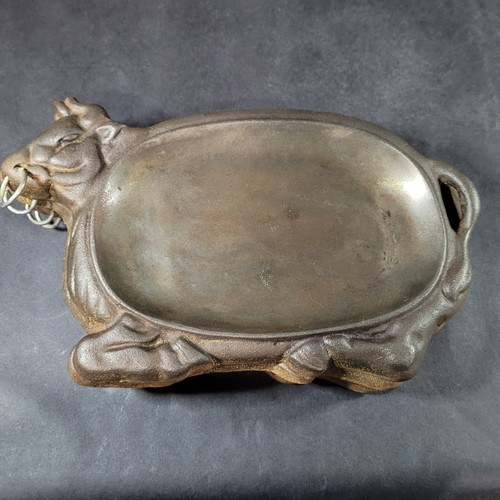 Vintage Cast Iron Bull Steak Warming Sizzler Plate Cattle S50 Taiwan Set of 4 - Picture 2 of 12