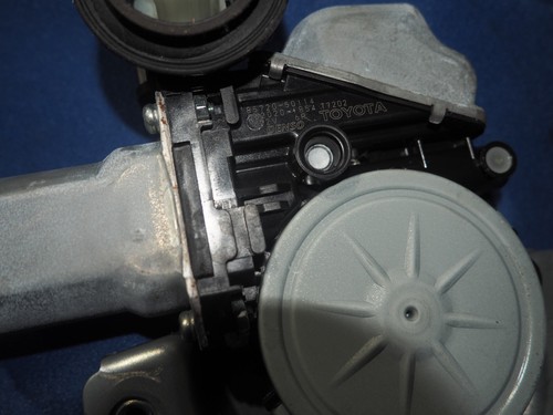 2007-2017 Lexus LS460 LS600HL Rear Driver Left Side Window Regulator Genuine OEM - Picture 7 of 9