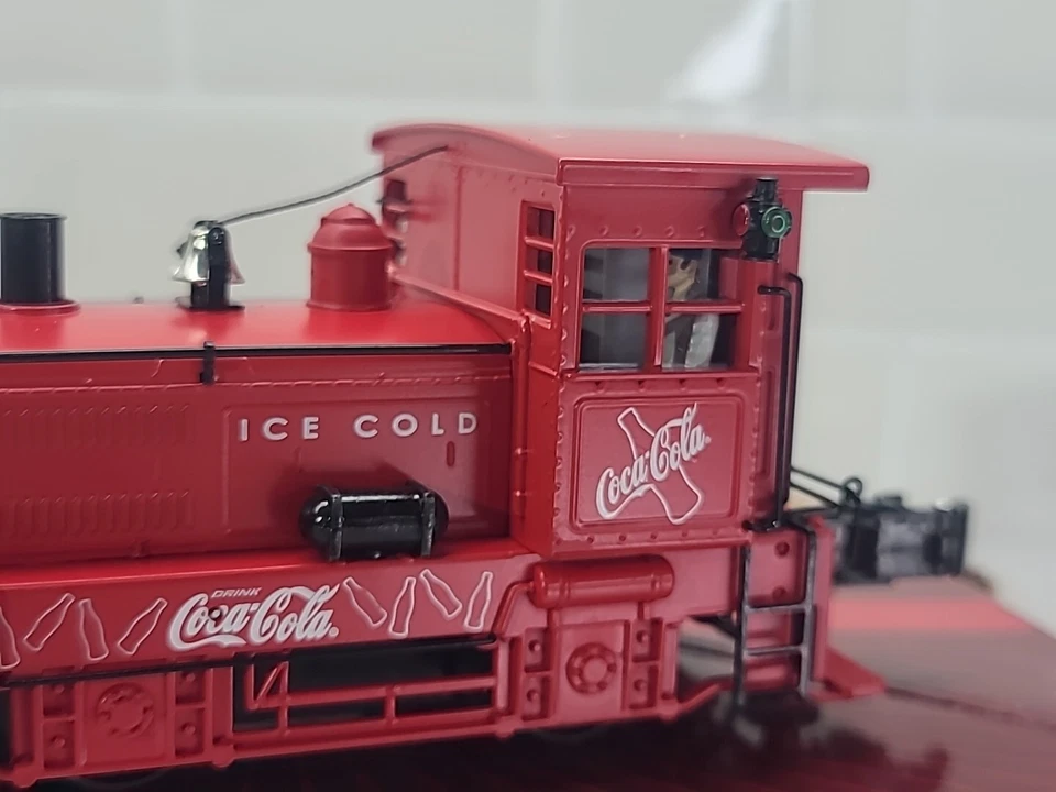 New K-Line O Gauge K2630-08 Coca-Cola Plymouth Diesel Yard Switcher Nib Coke  - Image 3 of 4