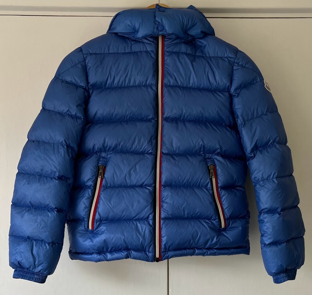 モンクレール　130 MONCLER (モンクレール) カーブキルティング フルジップ