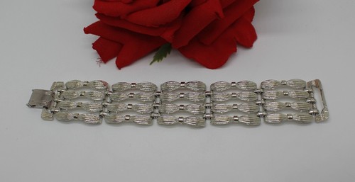 Vintage Coro Pegagus Silver tone Classic Panel Bracelet CAT RESCUE