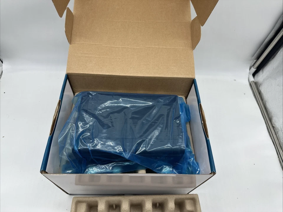 D-Link DNS-325 2-Bay NAS Server for Home & Office Data Storage Enclosure - Image 4 of 4