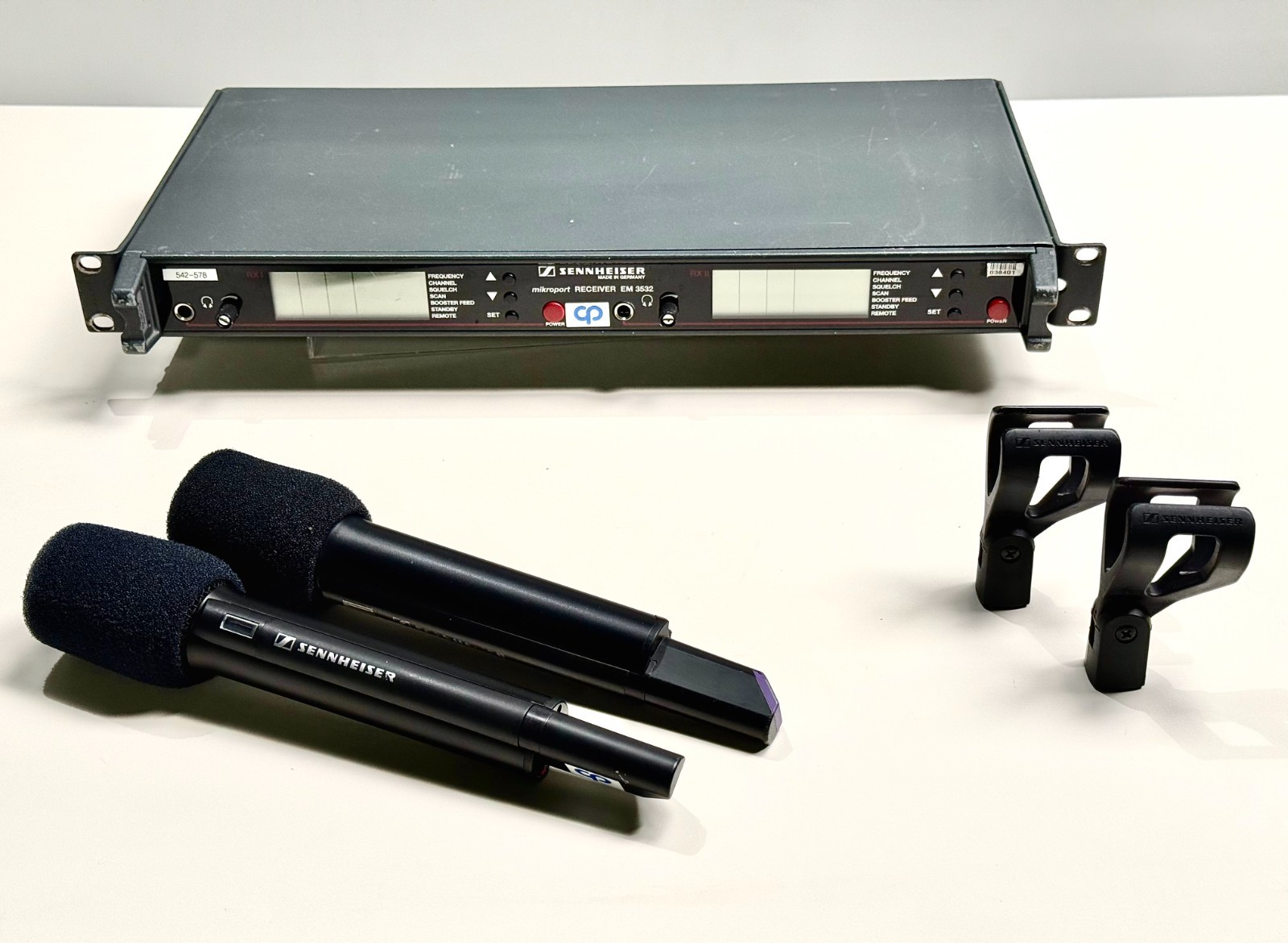 Sennheiser EM 3532 Dual Microphone Receiver Kit w/2x SKM 5200 (542-578 ...