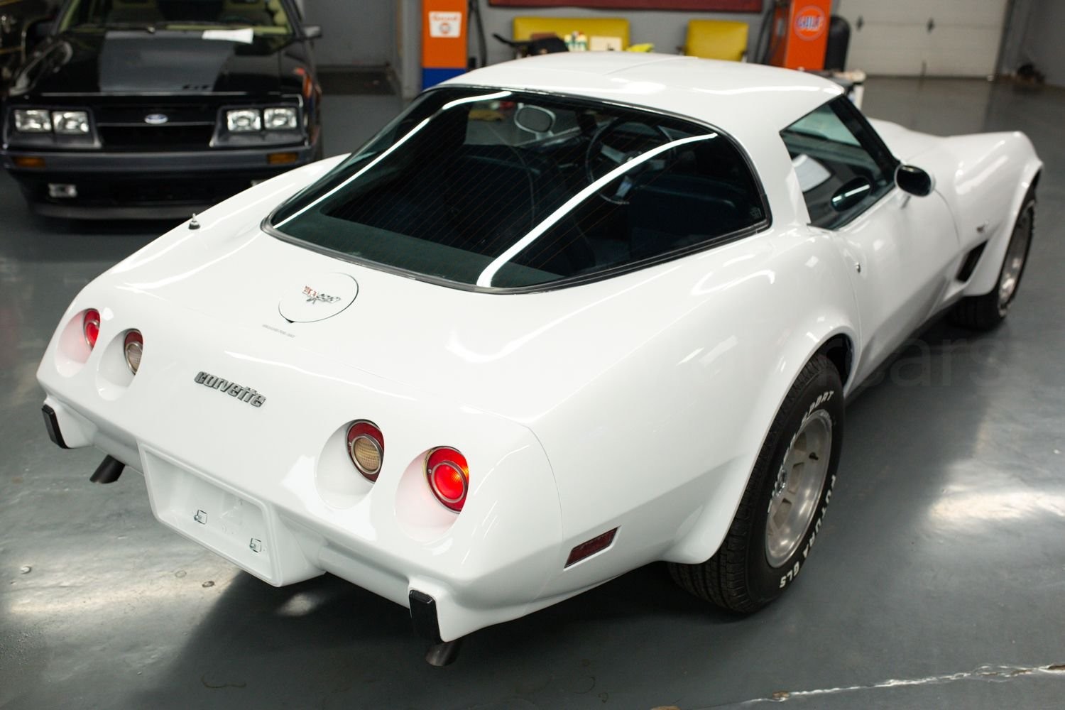 1979 White Chevrolet Corvette   | C3 Corvette Photo 6