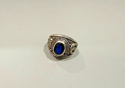 1966 John Roberts 10K Class Ring Cal State Long Beach size 5 1/4