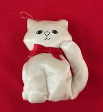 1984 Fancy Feast White Satin Cat Ornament - first one - GREAT CONDITION