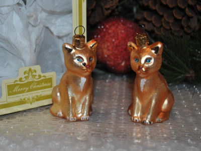NEW IMPULS Set/2 Mouth Blown Glass Ornament CREAM SIAMESE CAT Sitting 2.75'' PL