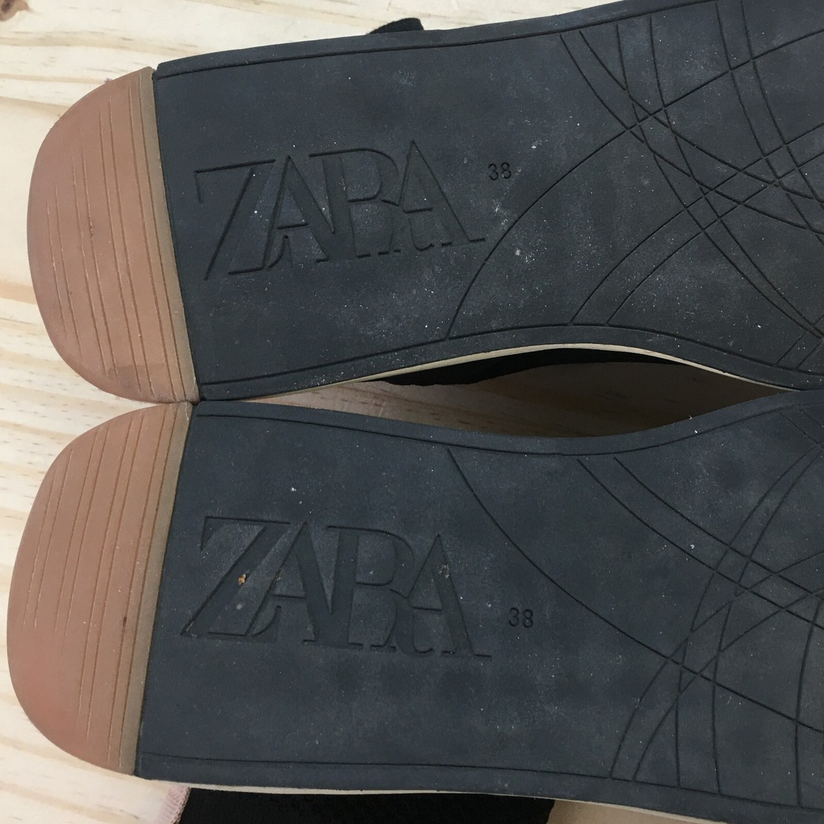 Zara Shoes Womens 38 Sock Sneakers Black Side Zipper Comfort Ankle