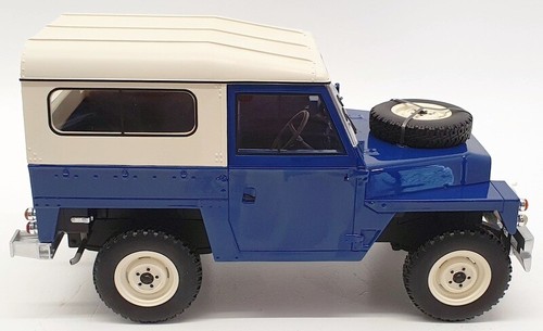 Best of Show 1/18 Scale BOS382 - 1973 Land Rover Lightweight Series III - D Blue - Picture 3 of 8