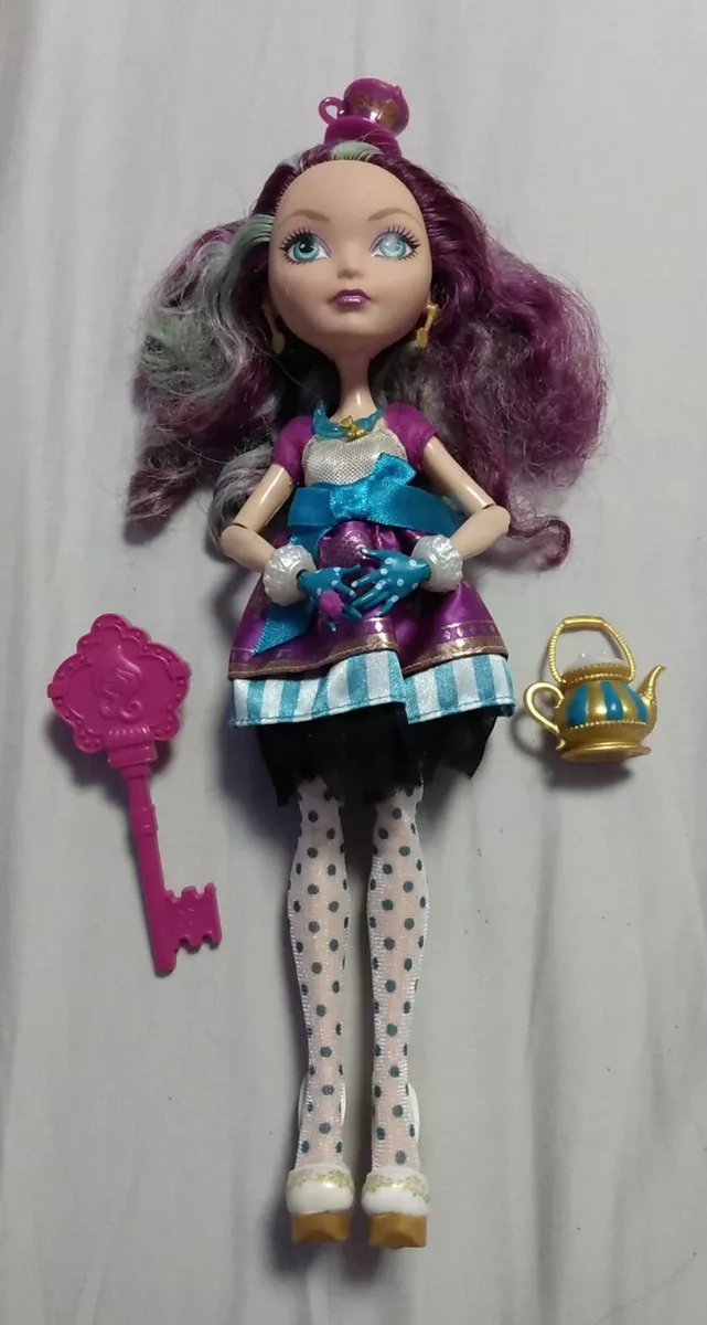 Boneca Ever After High Madeline Hatter