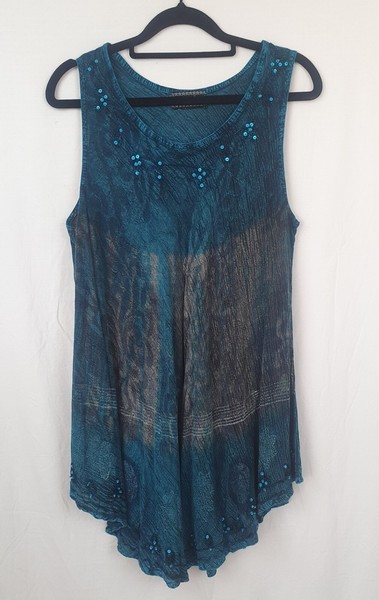 Samsaara Size Medium Sleeveless Embellished Hippy Top