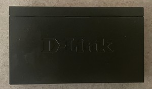 D-Link  DES (DES1008PA) 8-Ports External Switch
