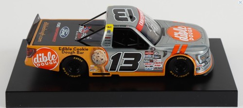 HAILIE DEEGAN signiert 2023 #13 Dible Dough 1:24 Raw Diecast Auto LKW (Deegan) - Bild 4 von 9
