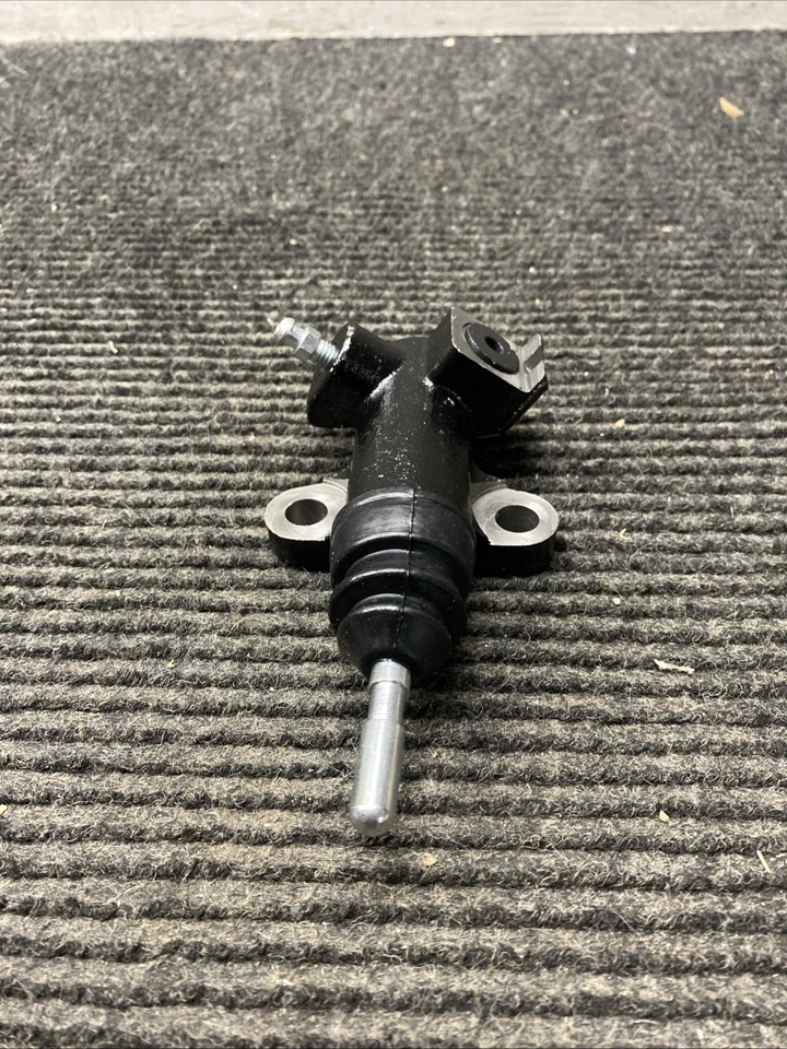 Cilindro esclavo embrague UCS650038 NUEVO DE STOCK sin caja Foto 2 de 4