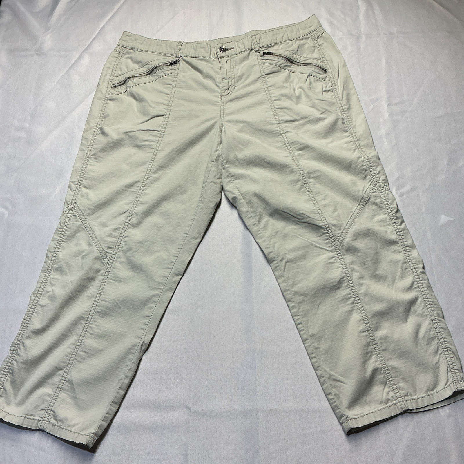 Style&Co.womens Capris Pants Size 14