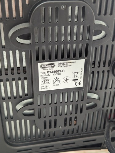 DēLonghi CTJ4003.R Brillante 4 Slice Toaster | 1800W Red | Fully Working - Picture 12 of 13