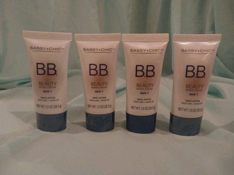 Lot Of 4 Sassy Chic Moisturizing Foundation Dark 1 One Ounce New Sealed