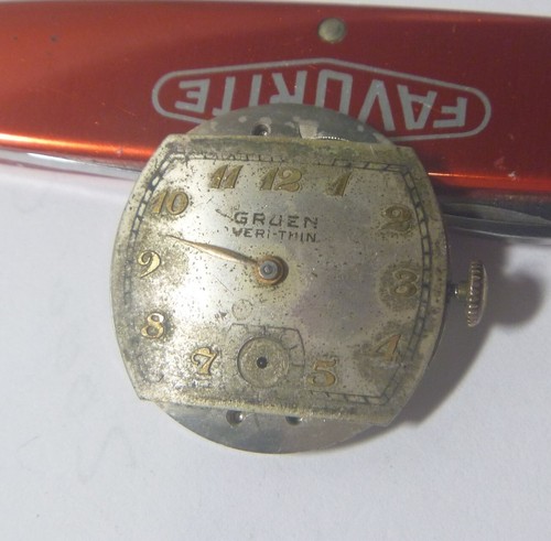 1940s Gruen Veri-Thin Gents 15 Jewels Caliber 421 Movement & Barrel Dial 4 Parts - Picture 4 of 8