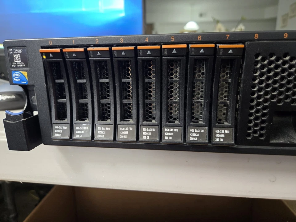 IBM x3650 M3, 48GB, XEON e5507, 2.26ghz x2 with RAID Card, 8 IBM 300 GB HD - Image 3 of 4