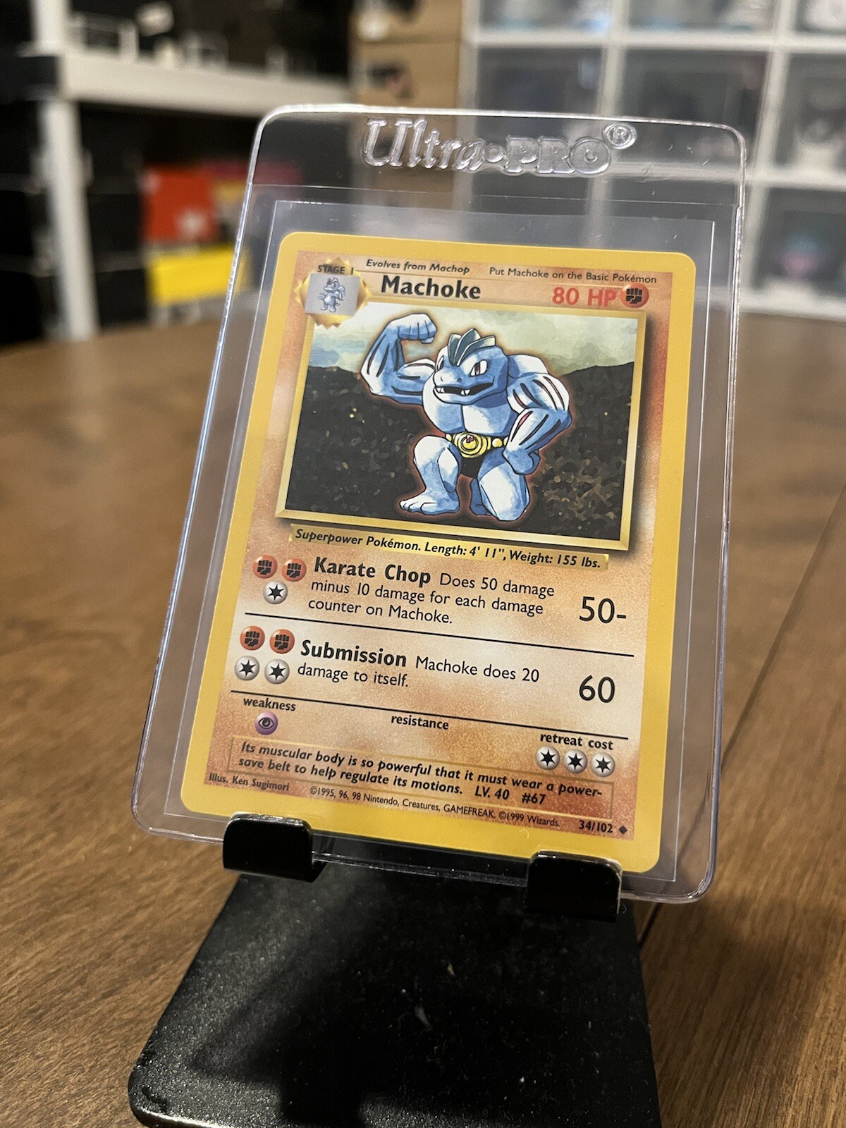 Pokémon 1999 Base Set - Machoke 34/102 - Rare - Near Mint - WOTC