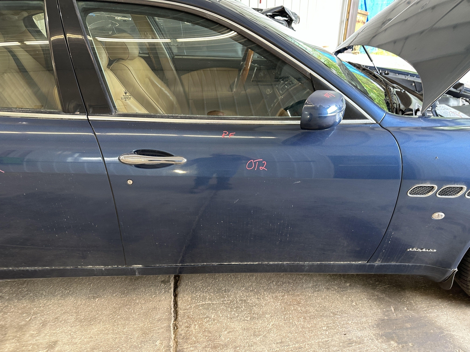 06 MASERATI QUATTROPORT PASSENGER RIGHT FRONT DOOR SHELL SEBRING BLUE 203852