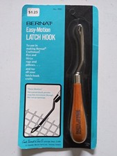 Vintage Bernat Easy Motion Latch Hook Wooden Handle Made in England