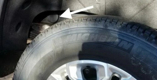 1500 Sierra GMC Chevrolet Silverado 2019 to 2025, 4 Frame Tube Plugs - Image 3 of 4