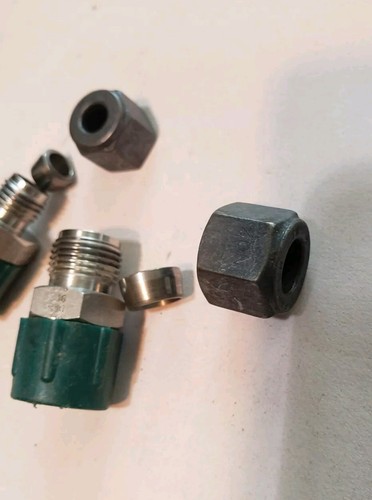 Lot Of 10 Parker Straight Union 1/4" OD 3/8" NPT 316 Stainless Steel 3/8" OD - Picture 8 of 12