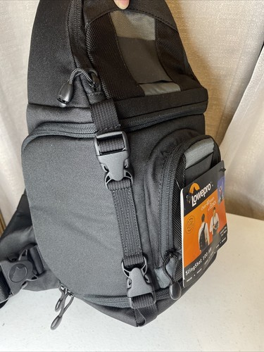Lowepro SlingShot 100 AW All Weather Sling Camera Bag Black Gray Very Nice🔥 - Picture 5 of 8