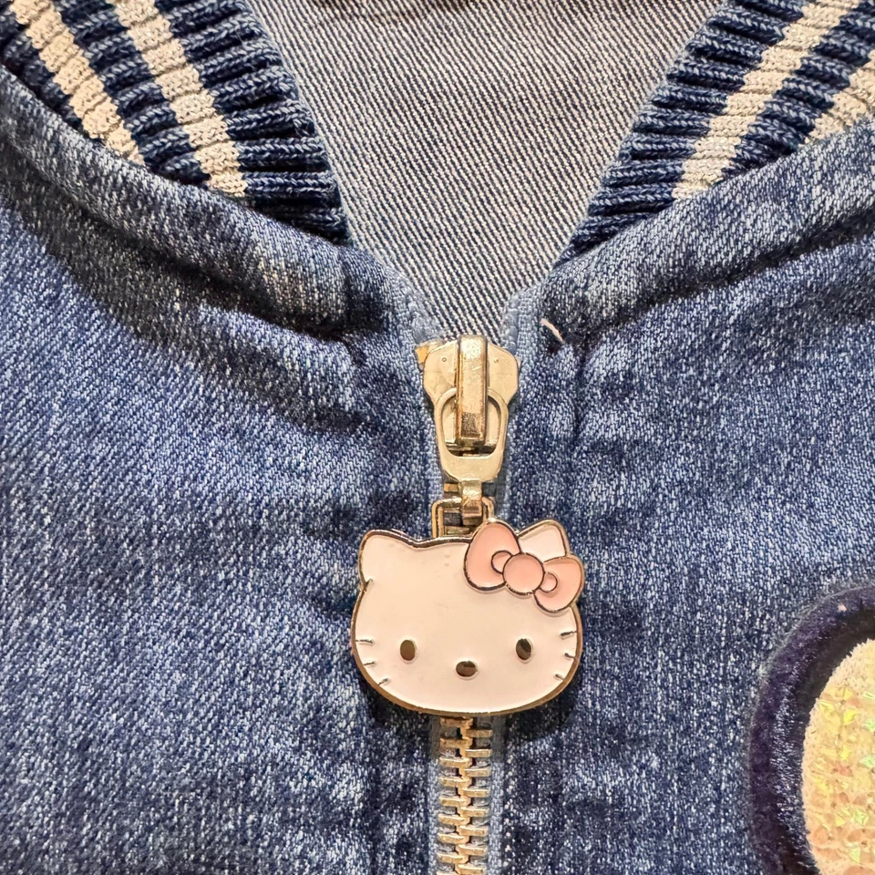 De Colección Niños Niñas Hello Kitty 5T Denim Chaqueta Bomber Azul Lentejuelas Lazo Cremallera Dije Foto 4 de 4