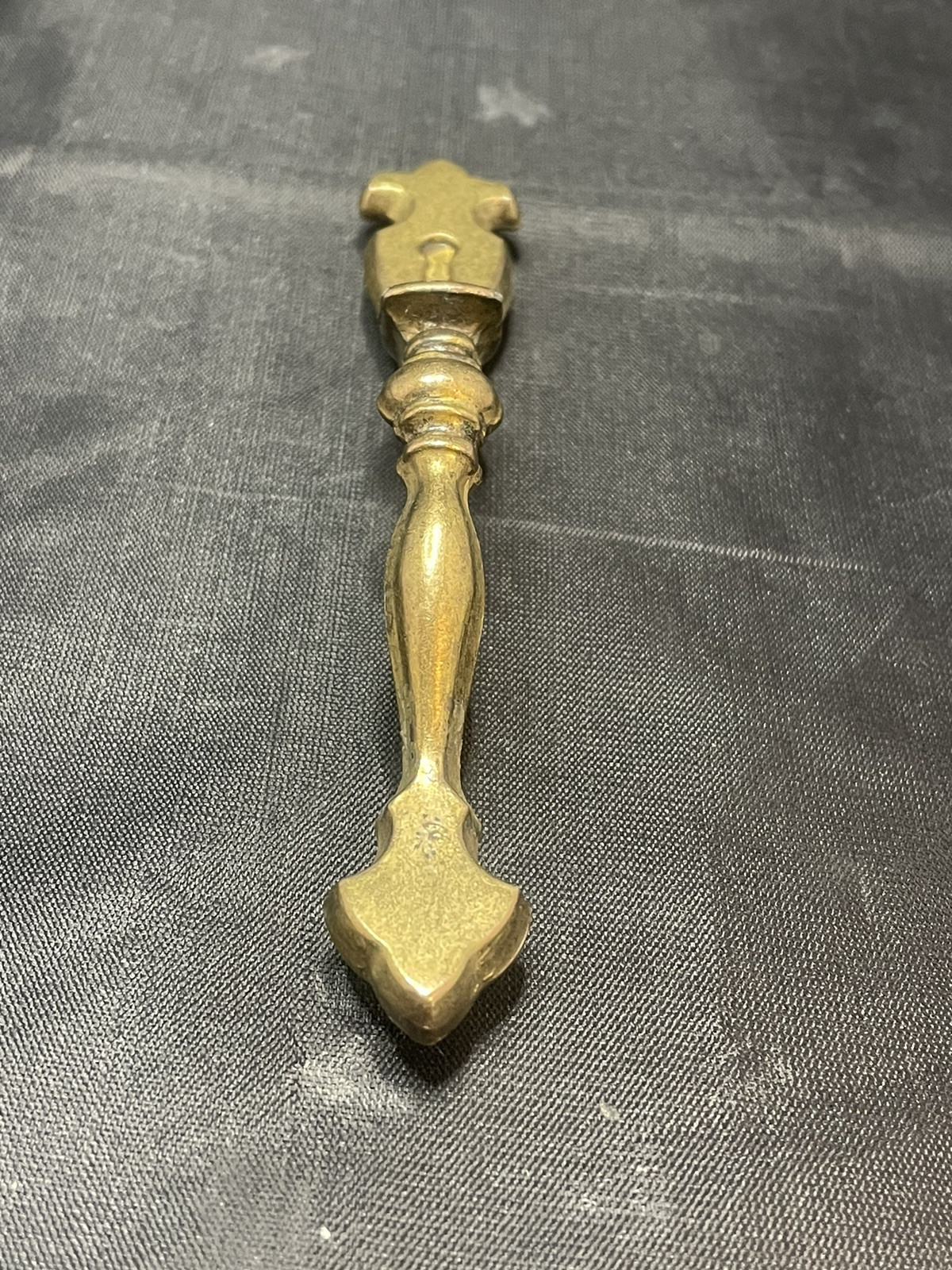 Amerock 179 Faux Keyhole Thumb Pull Handle Cabinet Door Dark Brass 3" Centers