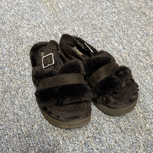 Koolaburra by UGG Black Fuzzy Slide Sandals Women's size 7 - Picture 2 of 5