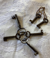 6 x Antique Vintage Small Hollow Open Barrel Keys for Boxes Cabinets etc