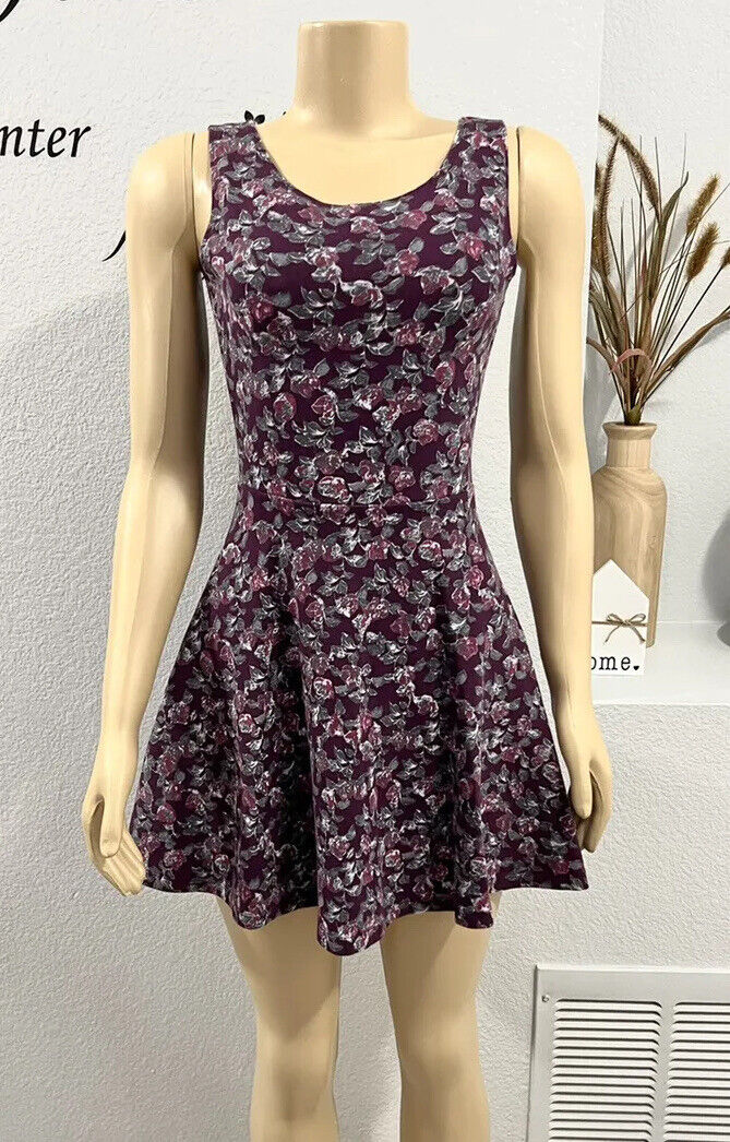 Brandy Melville Yuria Floral Dress Burgundy Floral Sleeveless One Size