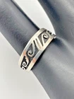 VINTAGE STERLING SILVER SOUTHWESTERN CARVED RING SIZE 5 PINKY SIGNED 3558