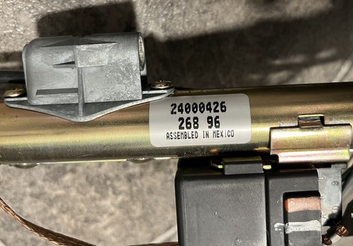 93-02 CADILLAC DEVILLE ELDORADO DEVILLE FLEETWOOD SEVILLE POWER ANTENNA 24000426 - Picture 3 of 4