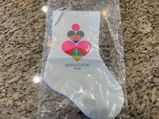 Bas de Noël Nordstrom Beauty neuf scellé coeurs matière ivoire