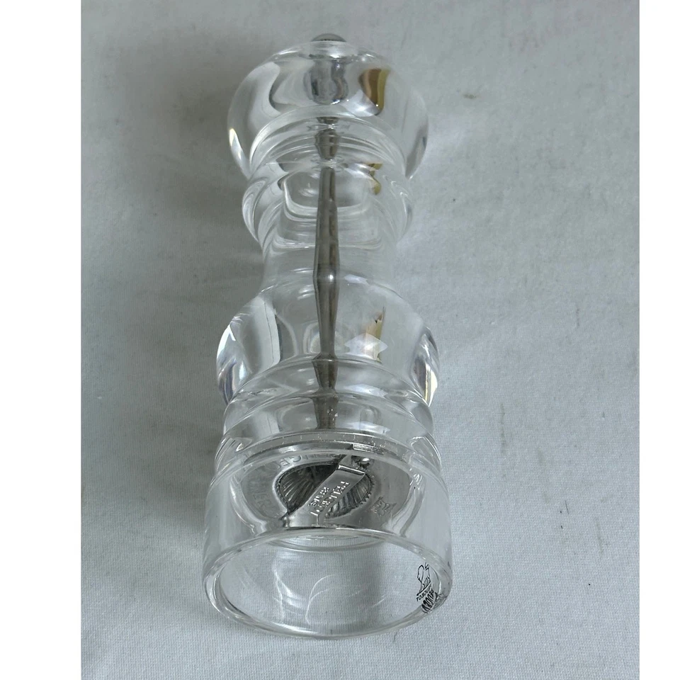 Мельница для соли/перца PEUGEOT France Freres NANCY прозрачная акриловая 7 дюймов - Изображение 4 из 4