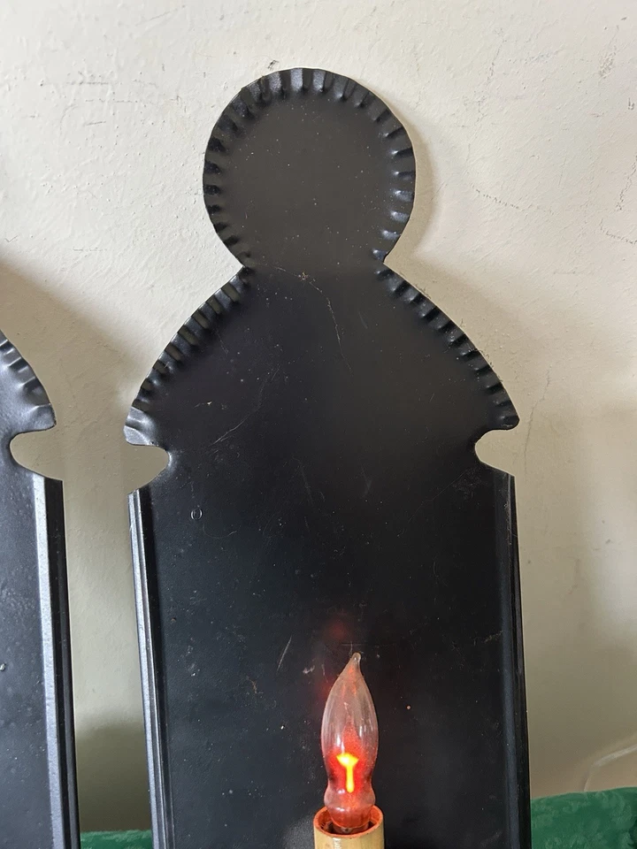 古董灵感殖民地威廉斯堡电气化锡蜡烛灯红色灯泡 — 第 3/4 张图片