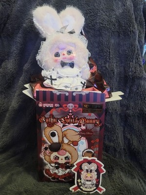 Baby Three Gothic Lolita Hot Topic Exclusive (Shanshan Duskling)
