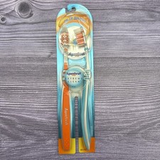 2 Pack VTG Aquafresh Toothbrush 39 Medium Compact Extreme Clean NOS 2003 USA