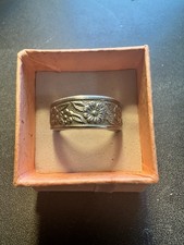 Beautiful Flower Patterned Ring Size 9 Not Fully Closed Band Stainless Steal