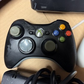 Microsoft Xbox 360 S Black 250GB, 2 Controllers , Power Cord, Tested And Works