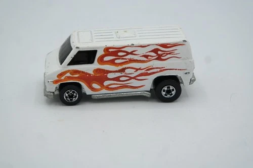 Vintage 1974 HOT WHEELS Super Van White Flames GMC USED Loose Blackwall HongKong